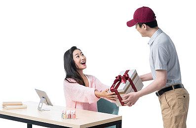 儿童版GTA？《乐高堡垒之夜：积木人生》12月12日上线